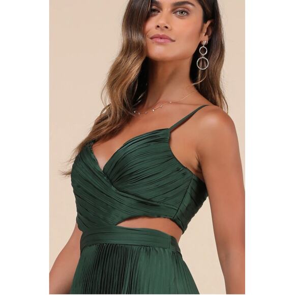 Lulus Pleated Cutout Green Got the Glam Maxi Dress Size XS - Picture 10 of 11